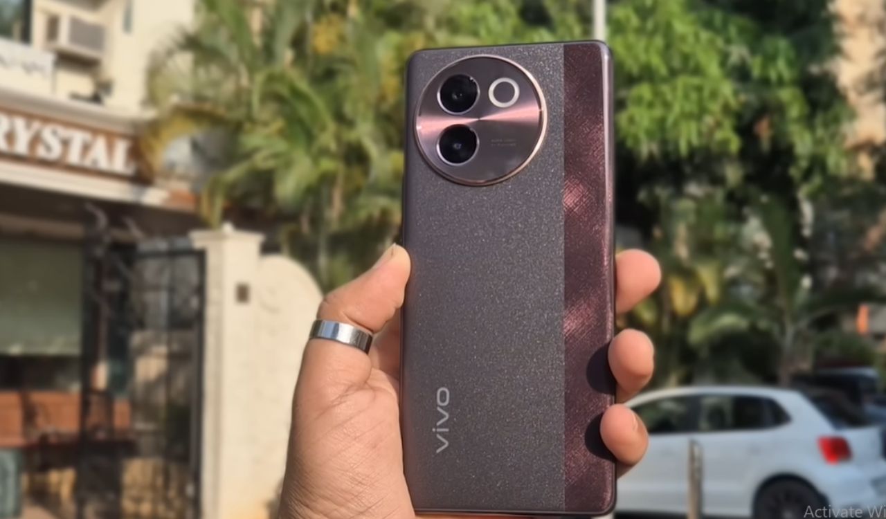 Vivo V30e